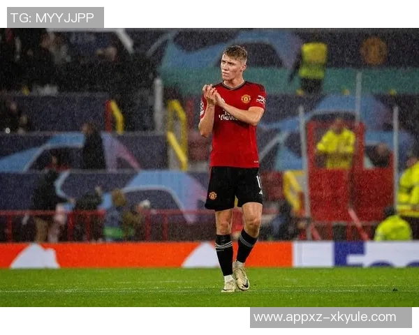 迪马透露麦克托米奈有望首发出战欧冠霍伊伦缺席训练状态成疑